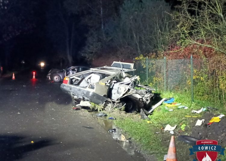 Wypadek w Łowiczu Jedna osoba nie żyje Remiza pl Polski Serwis