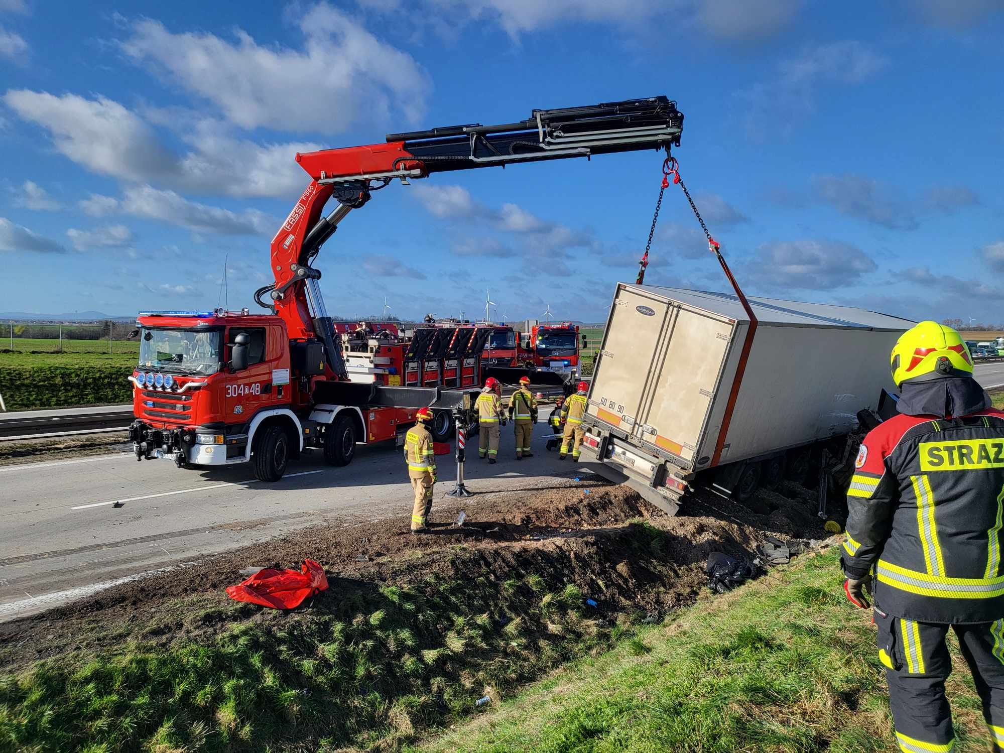 Tragedia Na A W Wypadku Zgin Y Trzy Osoby Remiza Pl Polski